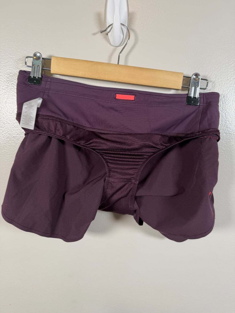 Athleta Run With it Short Size XS Purple Running Athletic Workout Gym Travel - Picture 9 of 11